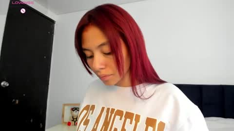 Melanie roux  online show from 05/12/26, 12:24