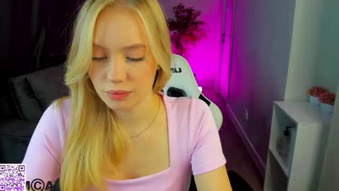 Melanie online show from 10/18/25, 11:38