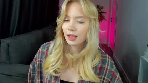 Melanie online show from 10/21/25, 11:16