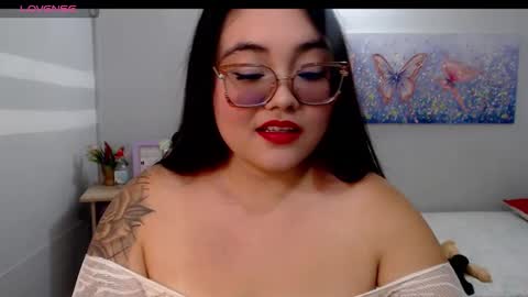 Snapshot of melanie_smile chatting on 12/01/25, 07:19 MELANY online show from 12/01/25, 07:19