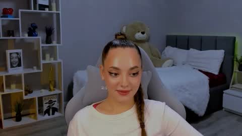 MelanieAlves online show from 11/28/25, 06:43