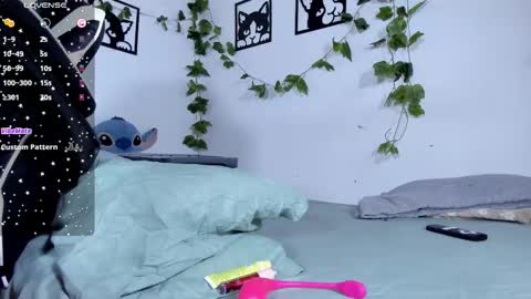 Melanie online show from 10/25/25, 09:42