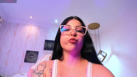 Snapshot of melaniegrayx chatting on 02/17/25, 03:20 melaniegrayx online show from 02/17/25, 03:20