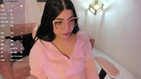 Snapshot of melaniegrayx chatting on 02/24/25, 02:48 melaniegrayx online show from 02/24/25, 02:48