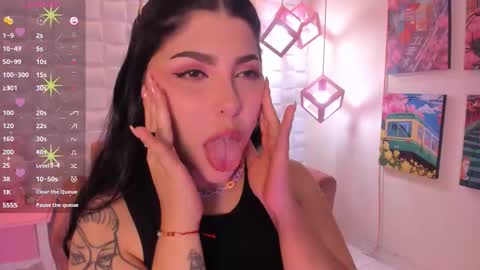 Snapshot of melaniegrayx chatting on 10/10/25, 02:49 melaniegrayx online show from 10/10/25, 02:49