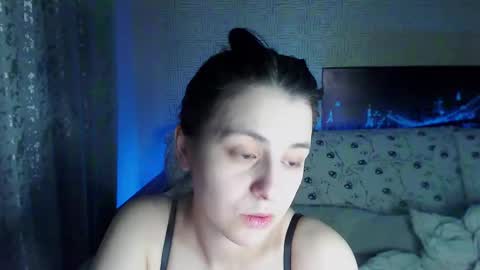 Snapshot of melaniemoor chatting on 02/11/25, 02:24 Melanie Milena online show from 02/11/25, 02:24