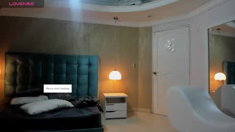        online show from 09/28/25, 12:43