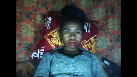 Snapshot of melanih chatting on 09/26/25, 05:22 melanih online show from 09/26/25, 05:22