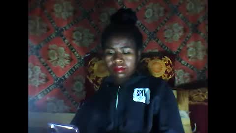 Snapshot of melanih chatting on 09/27/25, 10:04 melanih online show from 09/27/25, 10:04