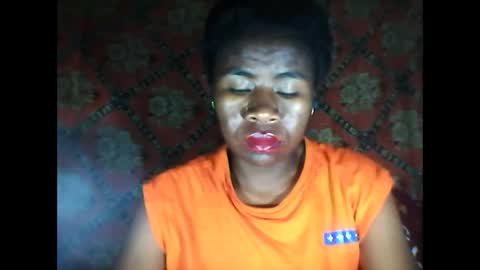 Snapshot of melanih chatting on 10/13/25, 03:45 melanih online show from 10/13/25, 03:45