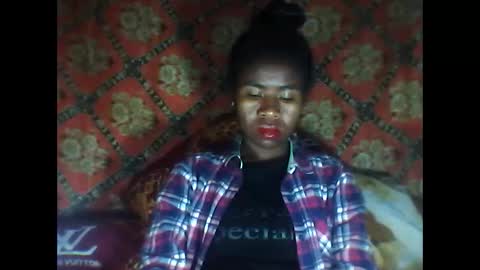 Snapshot of melanih chatting on 10/19/25, 03:51 melanih online show from 10/19/25, 03:51