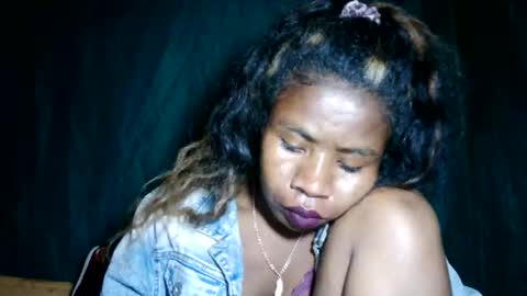melanih online show from 05/30/26, 07:49