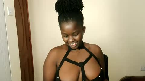 Snapshot of melanin_juicey8 chatting on 07/06/26, 05:04 melanin_juicey8 online show from 07/06/26, 05:04