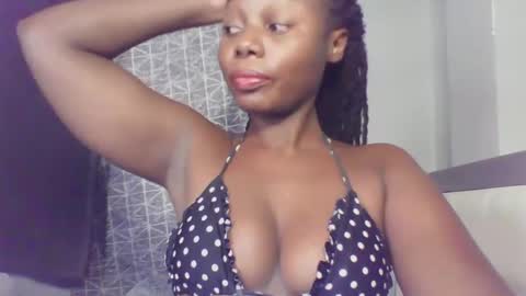 Snapshot of melanin_sassy96 chatting on 12/05/24, 03:15 bad lil shawry online show from 12/05/24, 03:15