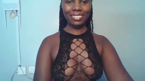 Snapshot of melanin_sassy96 chatting on 12/13/24, 10:41 bad lil shawry online show from 12/13/24, 10:41