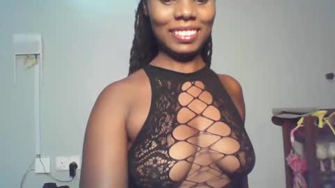 Snapshot of melanin_sassy96 chatting on 12/17/24, 08:54 bad lil shawry online show from 12/17/24, 08:54