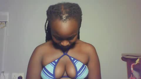 Snapshot of melanin_sassy96 chatting on 12/19/24, 03:19 bad lil shawry online show from 12/19/24, 03:19