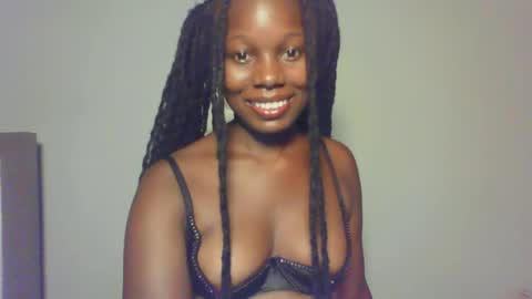 Snapshot of melanin_sassy96 chatting on 01/13/25, 03:36 bad lil shawry online show from 01/13/25, 03:36