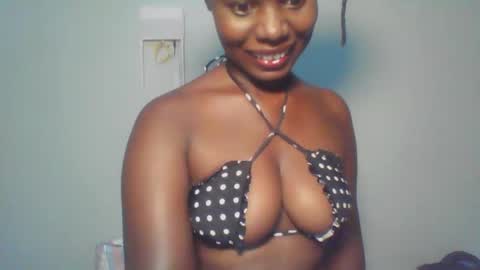 Snapshot of melanin_sassy96 chatting on 01/17/25, 05:08 bad lil shawry online show from 01/17/25, 05:08
