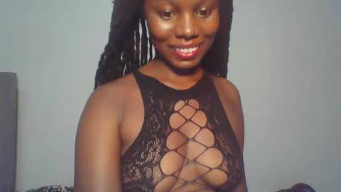 Snapshot of melanin_sassy96 chatting on 01/25/25, 01:43 bad lil shawry online show from 01/25/25, 01:43