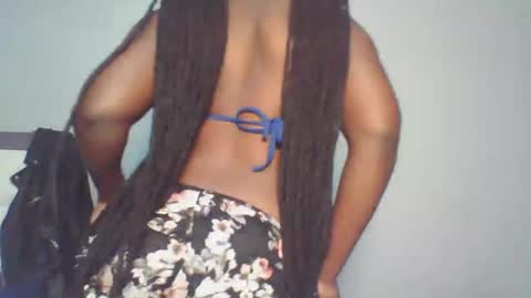 Snapshot of melanin_sassy96 chatting on 01/26/25, 05:02 bad lil shawry online show from 01/26/25, 05:02