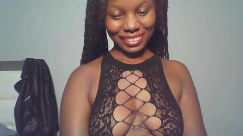 Snapshot of melanin_sassy96 chatting on 01/29/25, 10:32 bad lil shawry online show from 01/29/25, 10:32