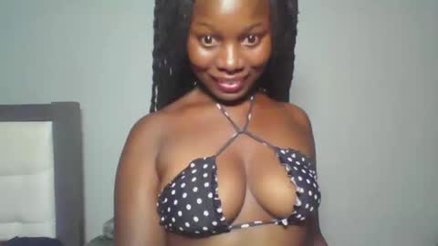 Snapshot of melanin_sassy96 chatting on 02/03/25, 04:25 bad lil shawry online show from 02/03/25, 04:25