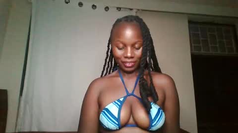 Snapshot of melanin_sassy96 chatting on 02/21/25, 09:22 bad lil shawry online show from 02/21/25, 09:22