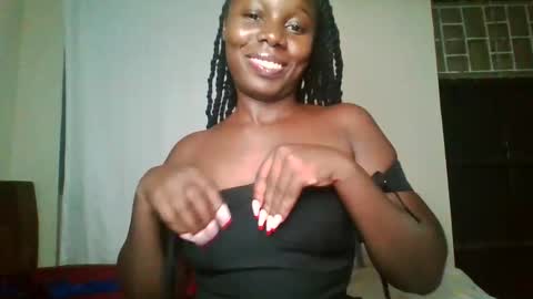 Snapshot of melanin_sassy96 chatting on 03/07/25, 10:21 bad lil shawry online show from 03/07/25, 10:21