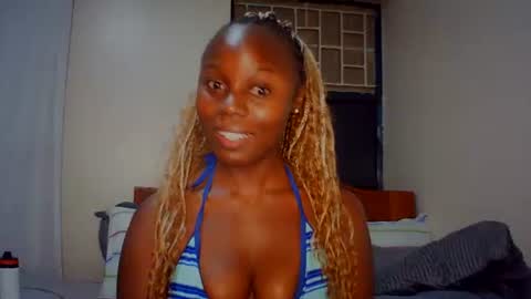 Snapshot of melanin_sassy96 chatting on 09/25/25, 07:39 bad lil shawry online show from 09/25/25, 07:39