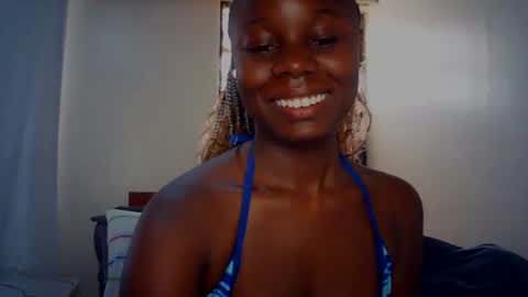 Snapshot of melanin_sassy96 chatting on 09/26/25, 07:45 bad lil shawry online show from 09/26/25, 07:45