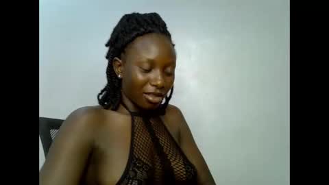 Snapshot of melanine_floral chatting on 01/25/25, 10:50 Praiz online show from 01/25/25, 10:50