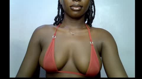 Snapshot of melanine_floral chatting on 01/27/25, 11:43 Praiz online show from 01/27/25, 11:43