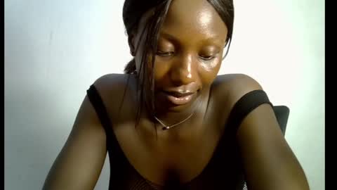 Snapshot of melanine_floral chatting on 02/14/25, 03:15 Praiz online show from 02/14/25, 03:15