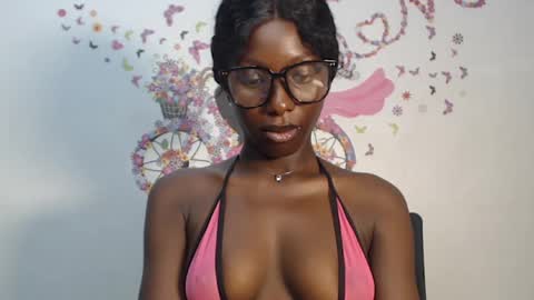 Snapshot of melanine_floral chatting on 03/08/25, 08:35 Praiz online show from 03/08/25, 08:35
