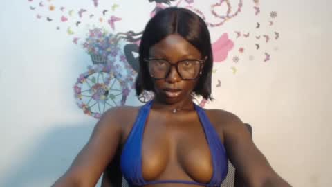 Snapshot of melanine_floral chatting on 03/11/25, 08:52 Praiz online show from 03/11/25, 08:52