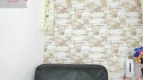 melannie roses online show from 01/29/25, 12:12