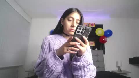 Snapshot of melanny_petite chatting on 06/21/26, 12:30 melanny_petite online show from 06/21/26, 12:30