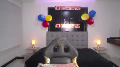 Snapshot of melanny_petite chatting on 07/01/26, 01:02 melanny_petite online show from 07/01/26, 01:02