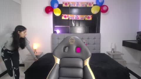 Snapshot of melanny_petite chatting on 07/10/26, 12:30 melanny_petite online show from 07/10/26, 12:30