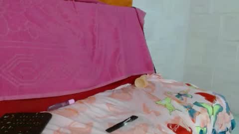 Snapshot of melany_1002 chatting on 09/22/25, 10:06 melany online show from 09/22/25, 10:06