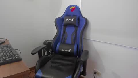 Snapshot of melany_arizaaa chatting on 01/22/25, 10:05 melany_arizaaa online show from 01/22/25, 10:05