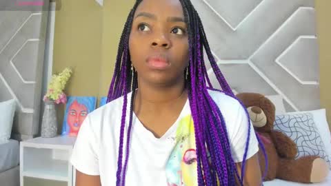 Snapshot of melany_ebonyy chatting on 03/10/25, 11:21 Melanie online show from 03/10/25, 11:21