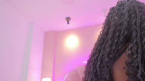 Snapshot of melany_ebonyy chatting on 10/12/25, 03:38 Melanie online show from 10/12/25, 03:38