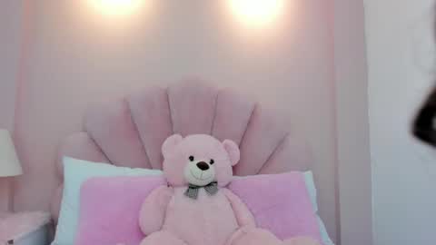 Snapshot of melany_ebonyy chatting on 10/26/25, 05:57 Melanie online show from 10/26/25, 05:57