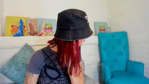 Snapshot of melanyharris chatting on 12/16/24, 03:11 MELANYHARRIS online show from 12/16/24, 03:11