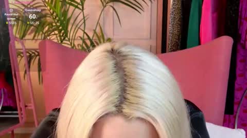 Melany online show from 09/16/25, 12:50