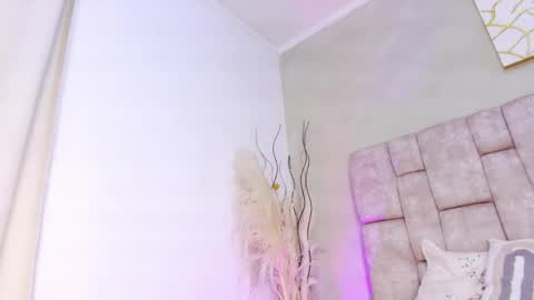 Snapshot of melanystone_ chatting on 05/13/26, 01:30 Melany online show from 05/13/26, 01:30