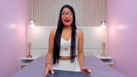 Melany online show from 02/13/26, 04:47