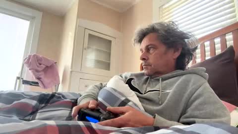 Tan lines online show from 01/28/25, 03:04